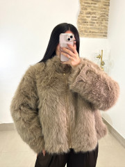 Abrigo corto cremallera pelos topo