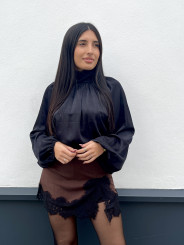 falda pantalón detalle encaje marron