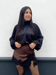 falda pantalón detalle encaje marron