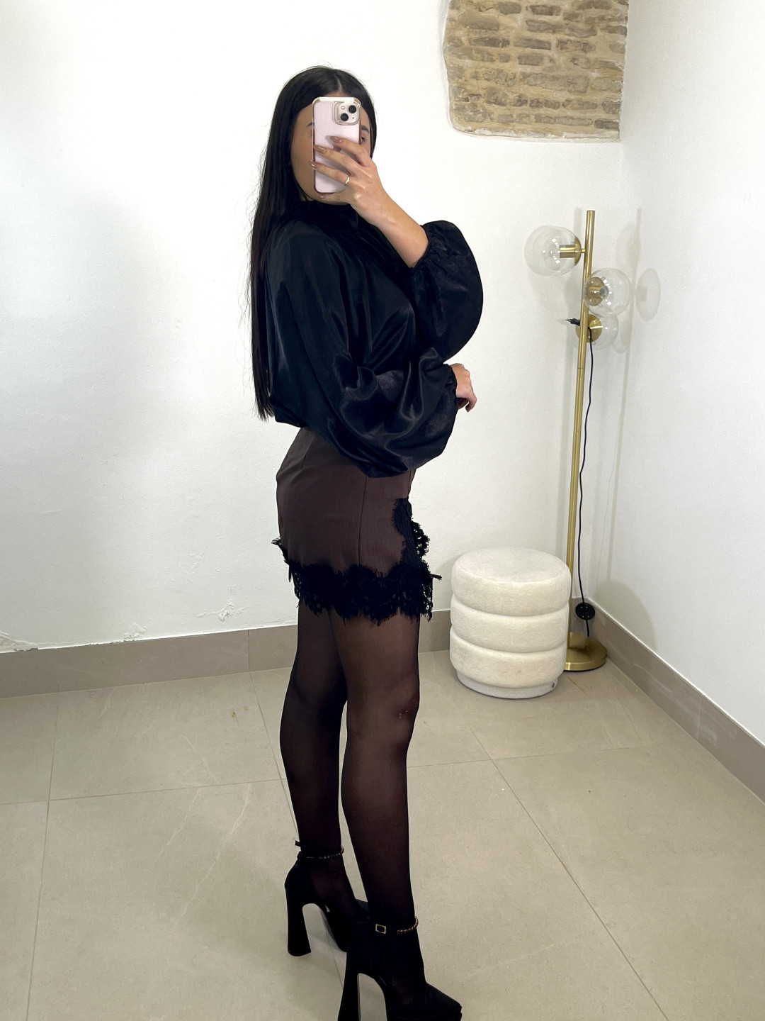 falda pantalón detalle encaje marron