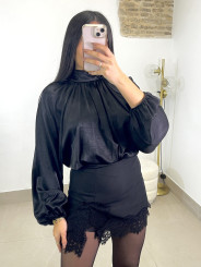 falda pantalón detalle encaje negra