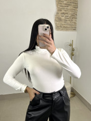 Camiseta basica cuello alto blanca