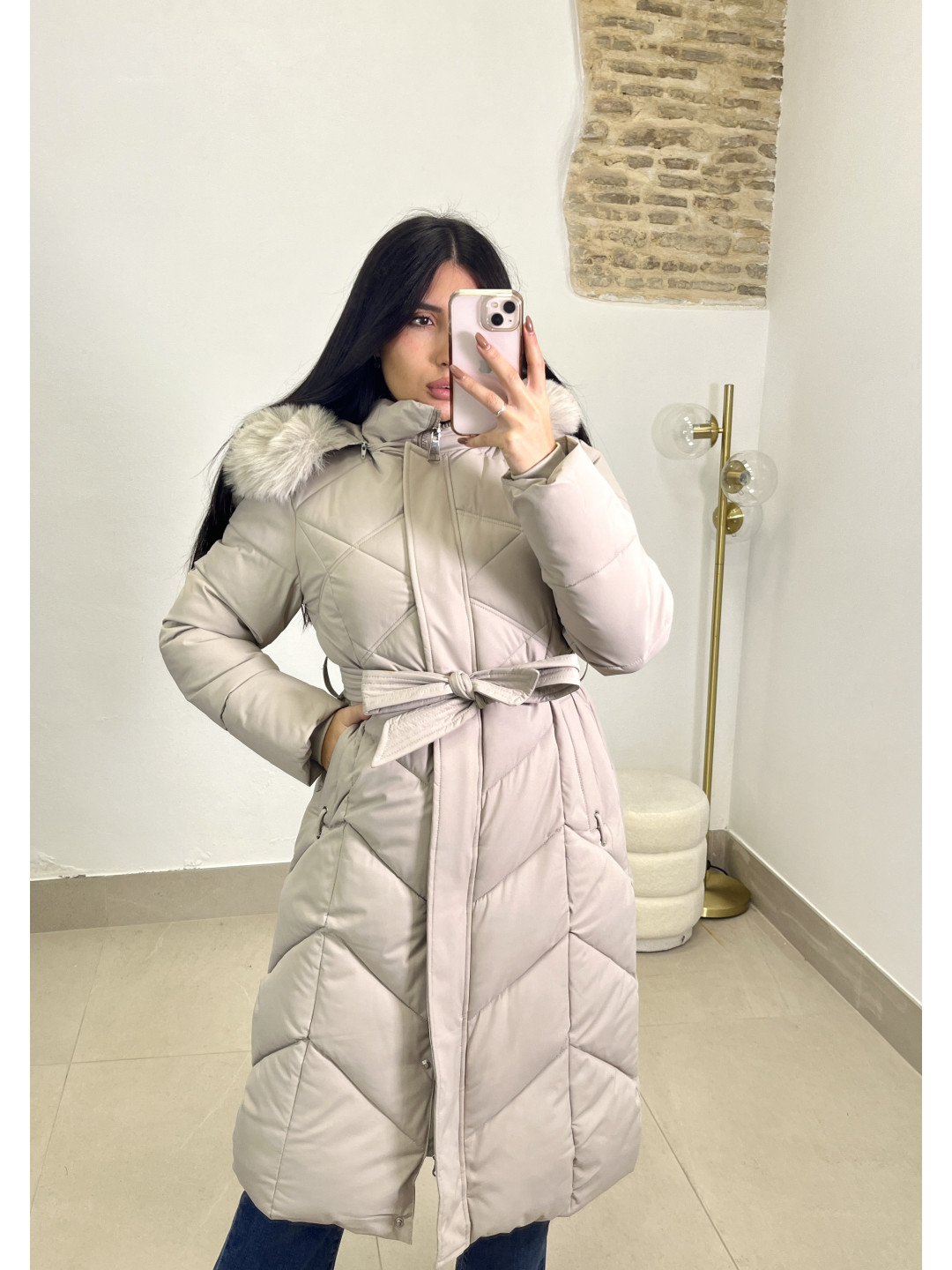 Pluma basico largo beige