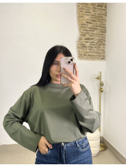 camiseta basica oversize manga larga verde