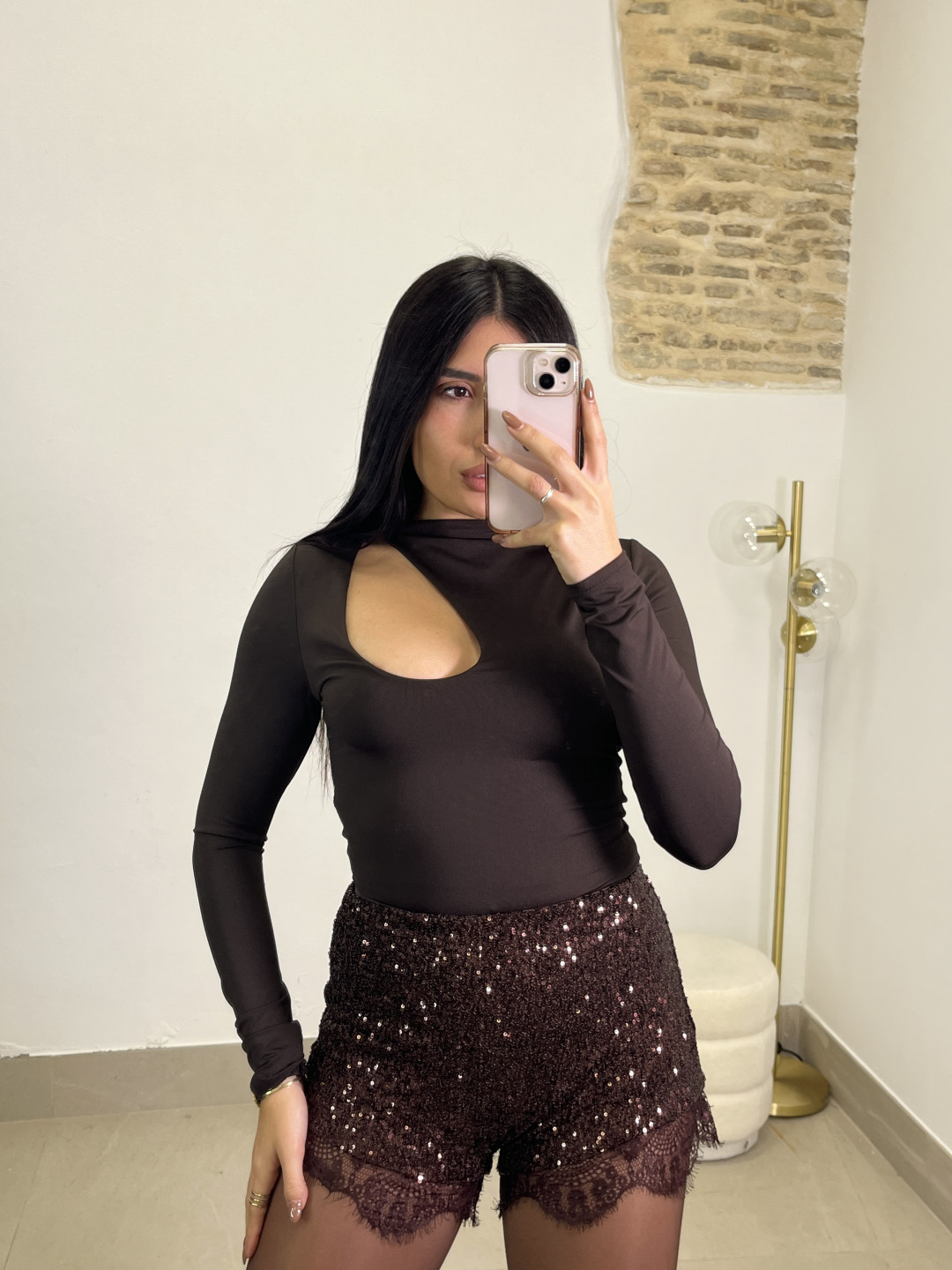 Body detalle apertura marron