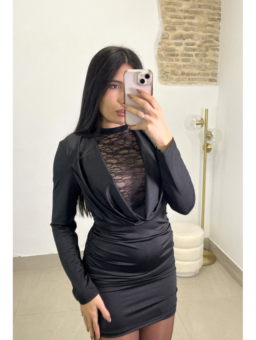 Vestido escote drapeado detalle encaje