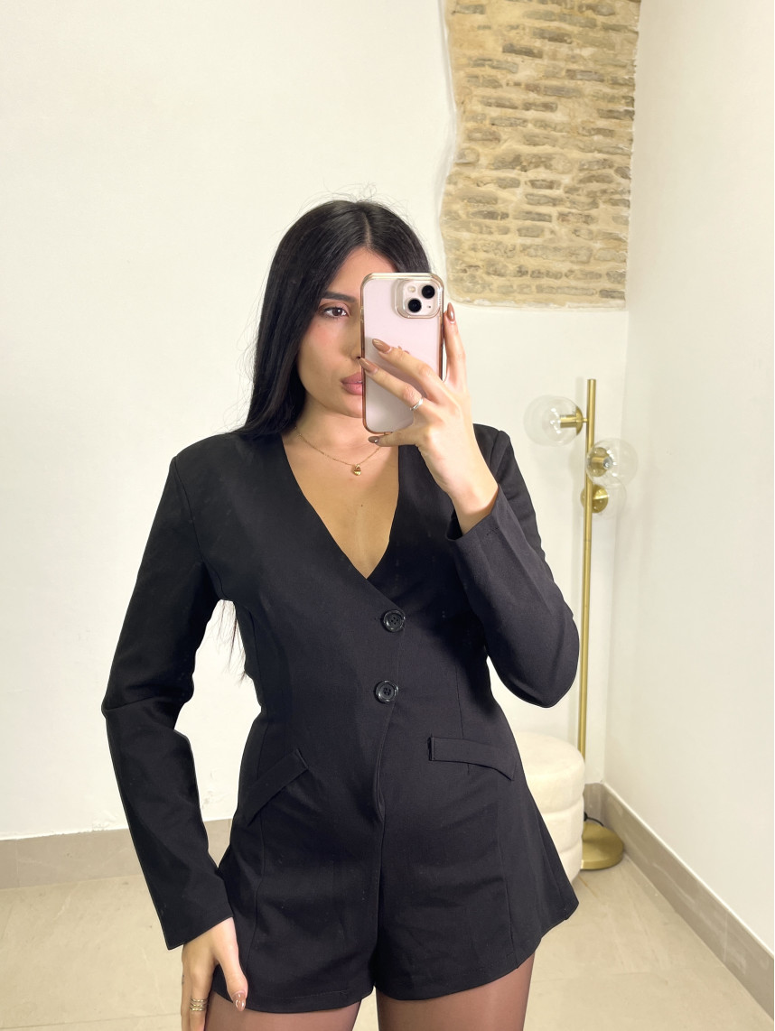 Vestido| Mono blazer negro cruzado botones
