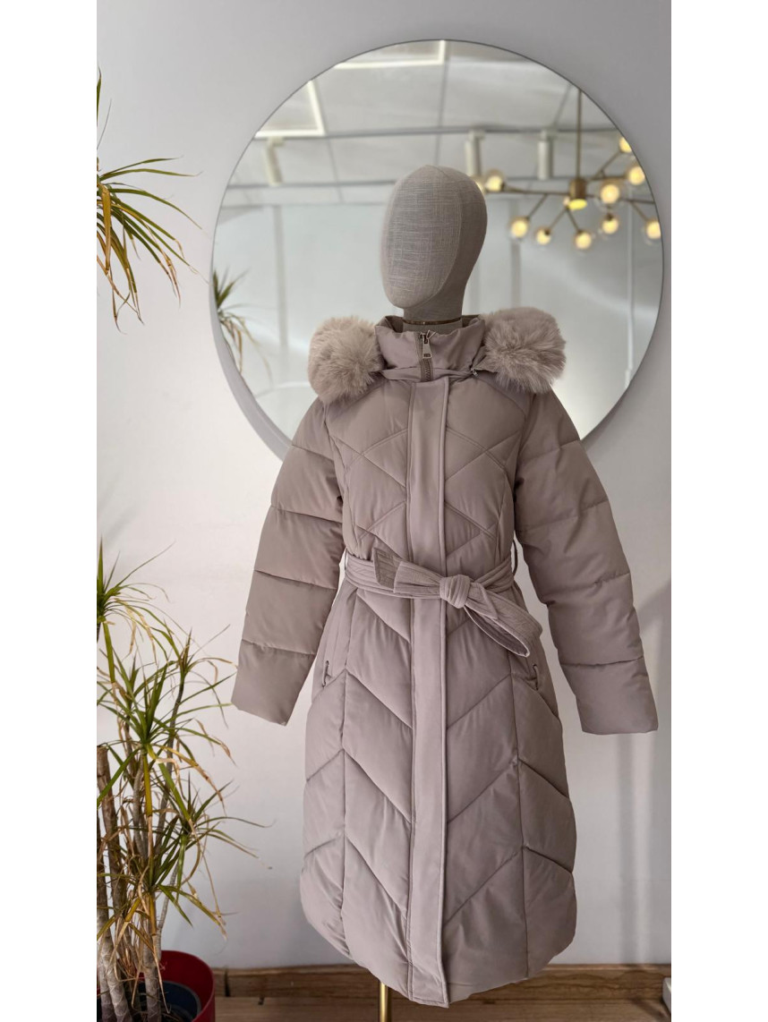 Pluma basico largo beige