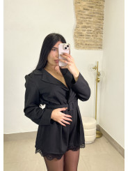 Vestido | Mono blazer detalle bajo encaje