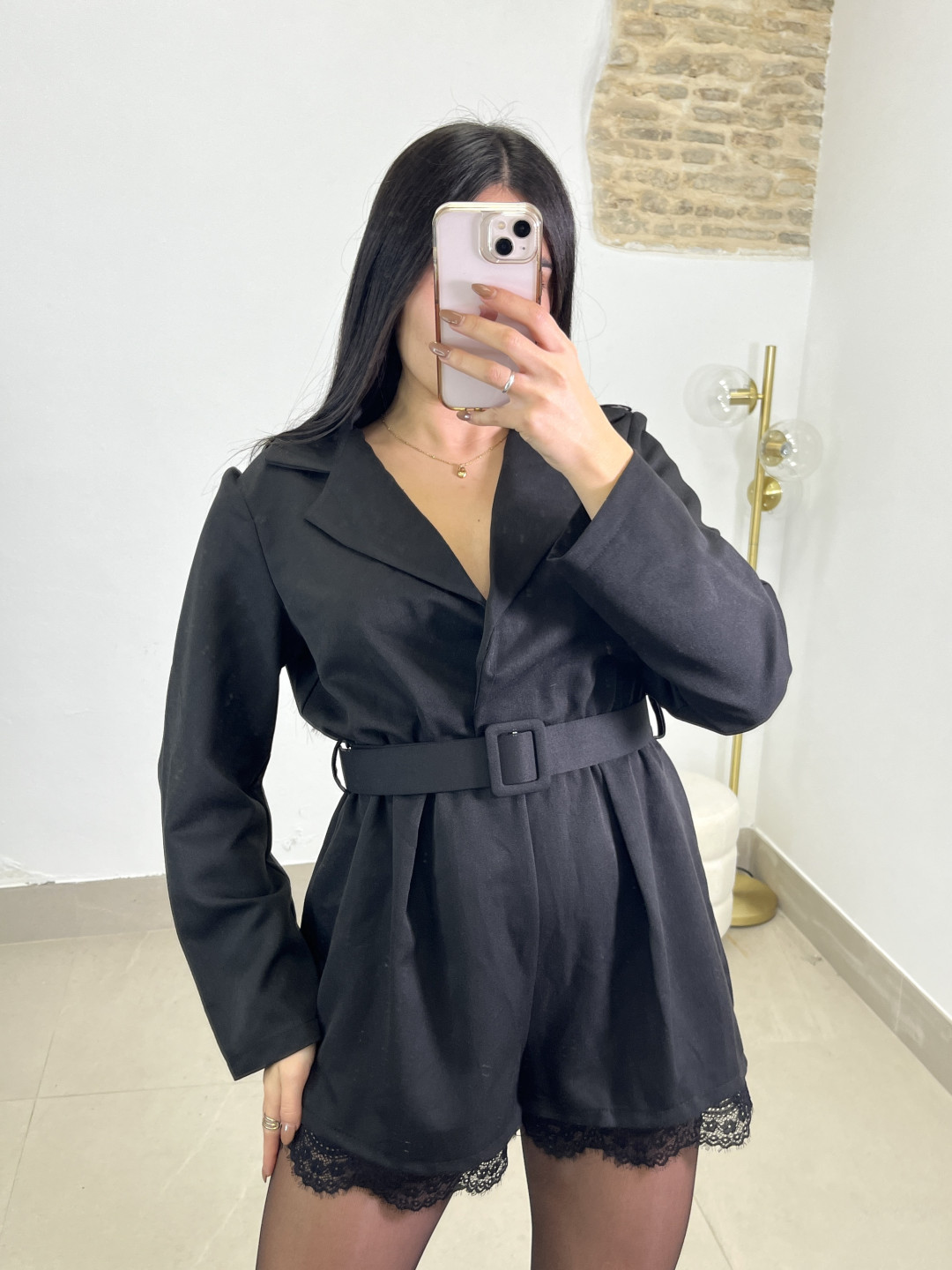 Vestido | Mono blazer detalle bajo encaje