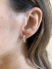 argolla dorada pequeña circonita