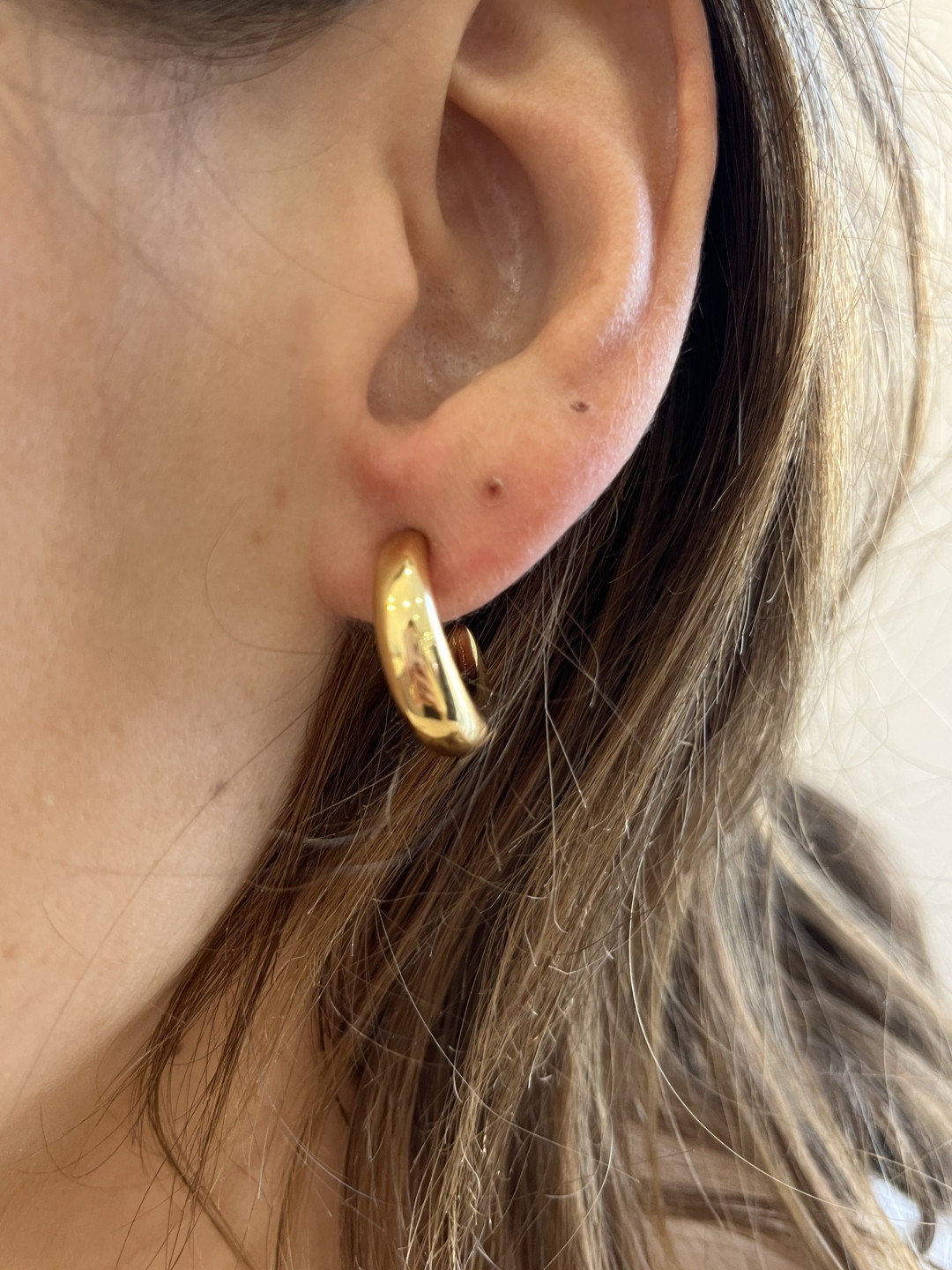 argolla dorada pequeña