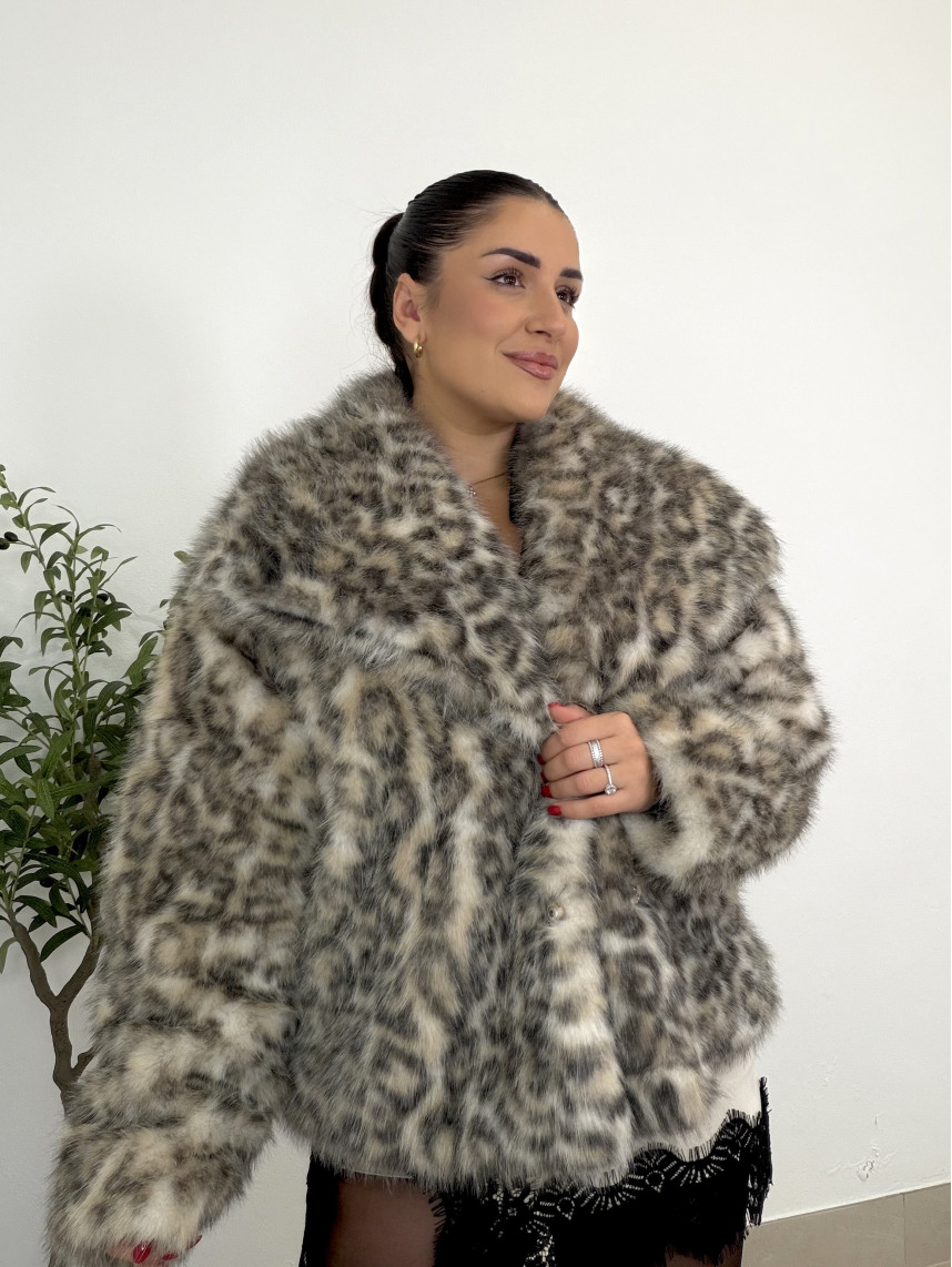 Abrigo pelo animal print