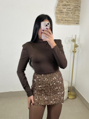 top basico crop marron