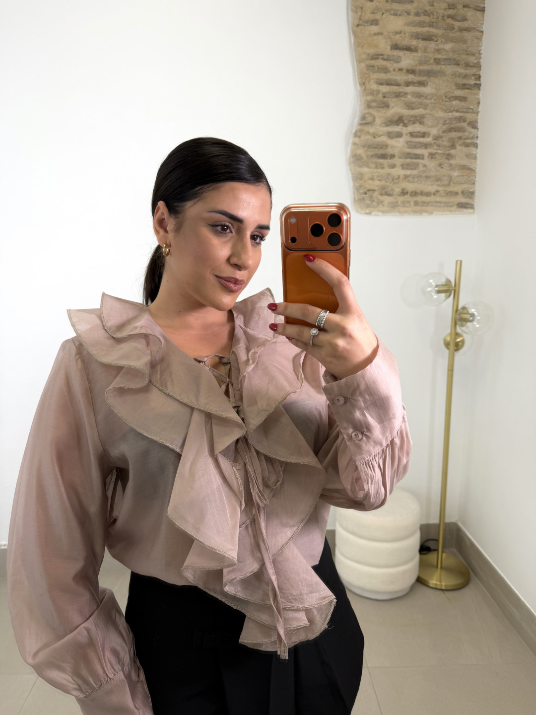 Blusa volante cuerdas escote