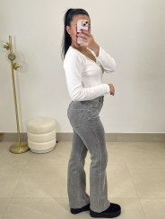 Vaquero gris desgastado