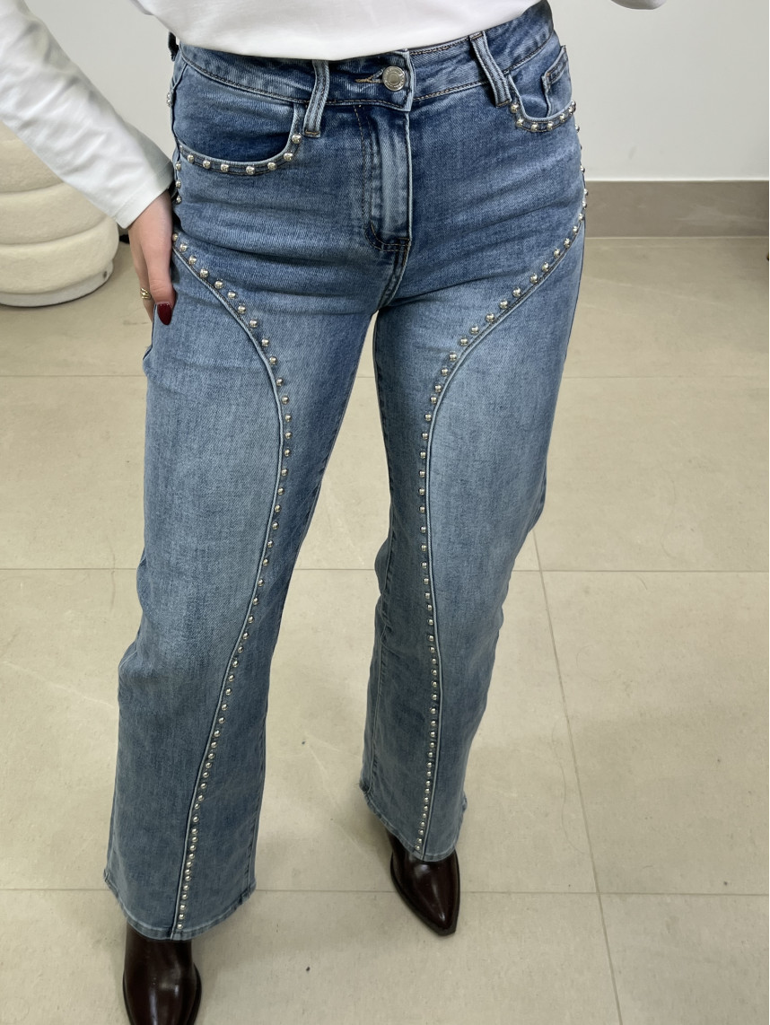 Vaquero detalle tachuela