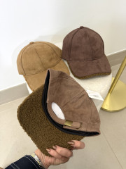 Gorra detalle borreguito