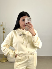 conjunto felpa handle with care