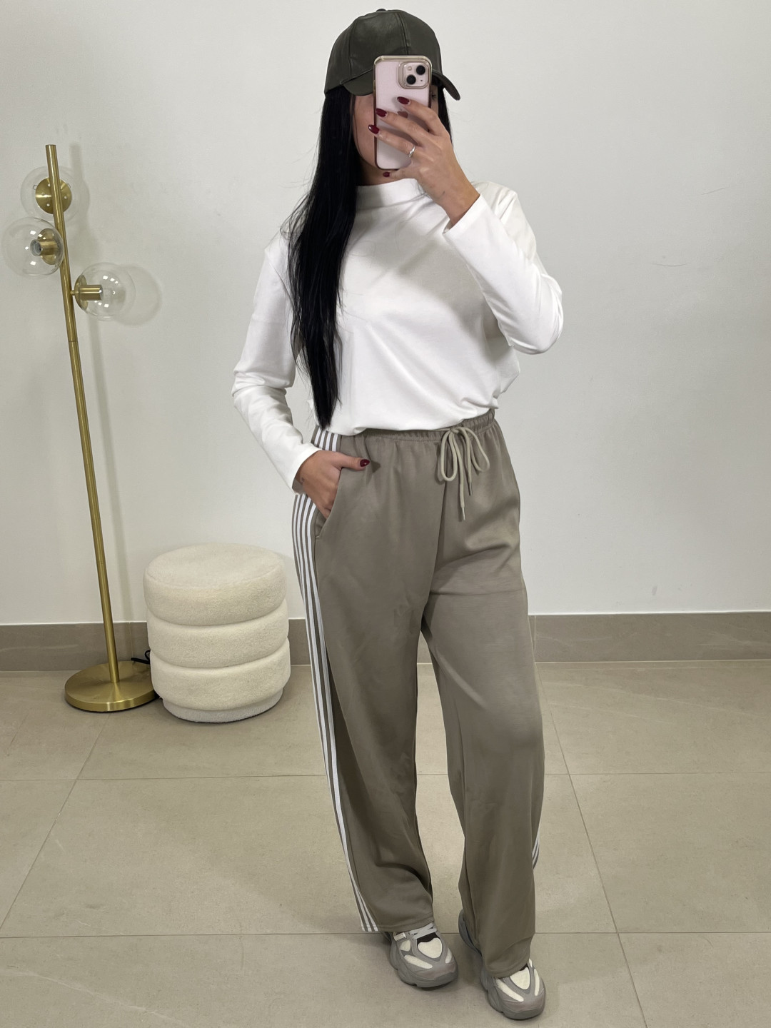 Pantalon felpa rayas laterales kakhi