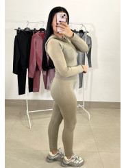 Conjunto deportivo dos piezas capucha H007