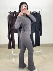 Conjunto deportivo dos piezas BZM029