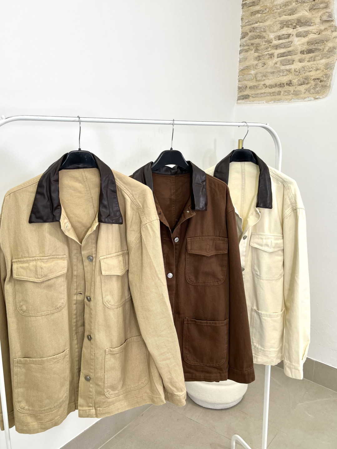 Chaqueta combinada cuello polipiel oversize