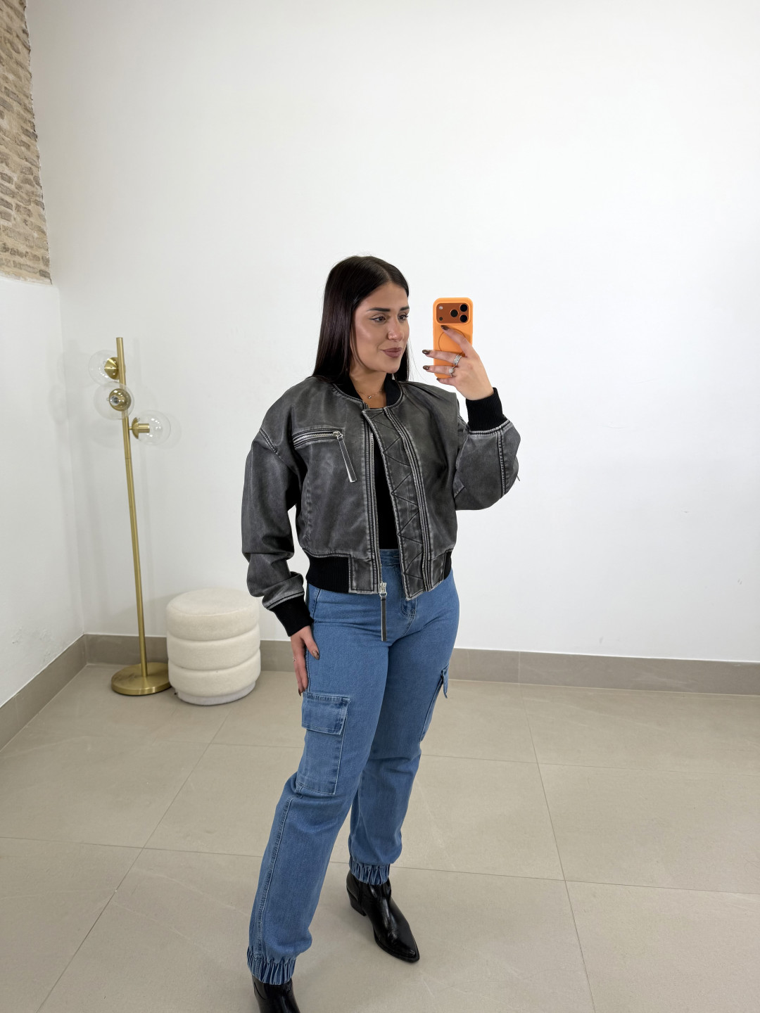 Bomber polipiel desgastada gris