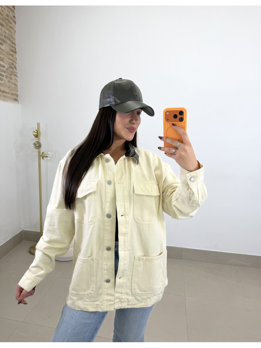 Chaqueta combinada cuello polipiel oversize