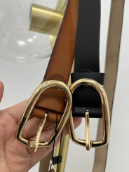 Cinturon hebilla dorada ovalada