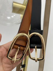 Cinturon hebilla dorada ovalada