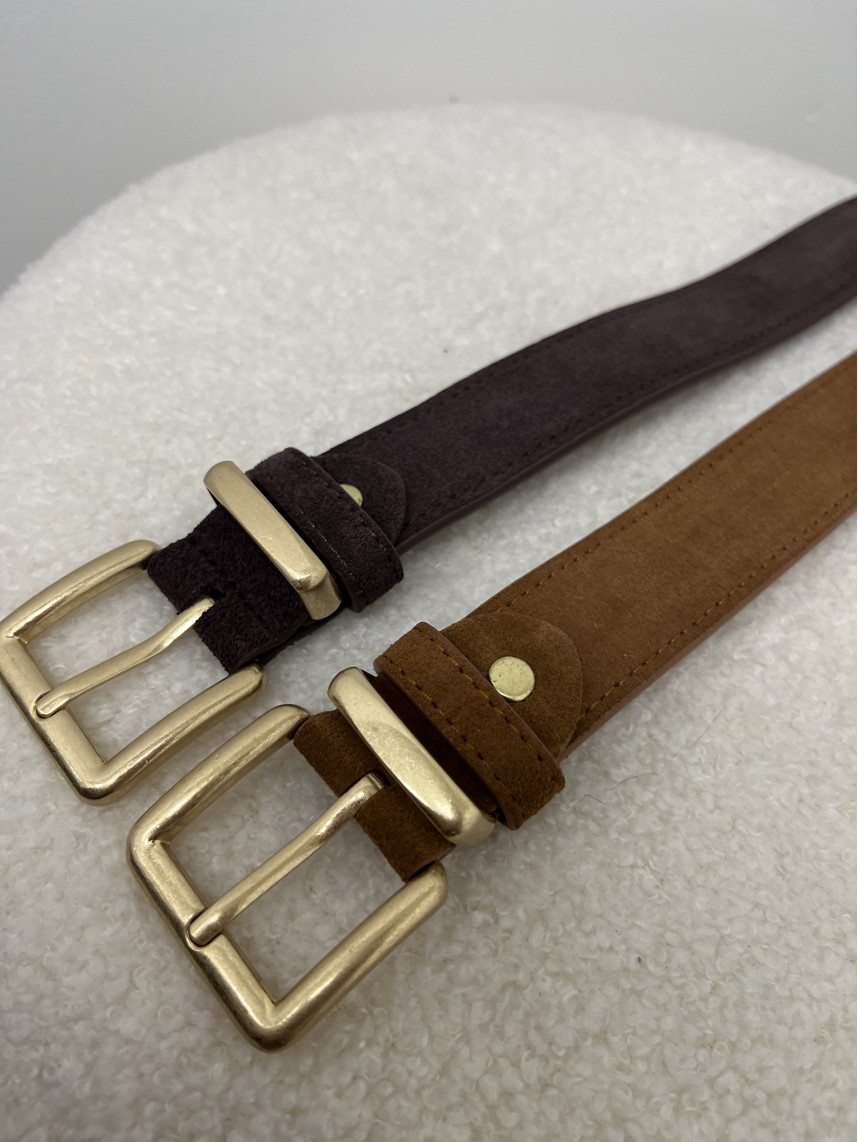 Cinturon piel vuelta hebilla cuadrada dorada