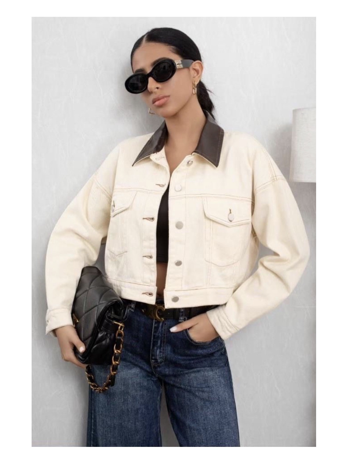 chaqueta crop combinada cuello polipiel