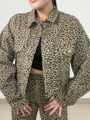 Cazadora vaquero gepardo