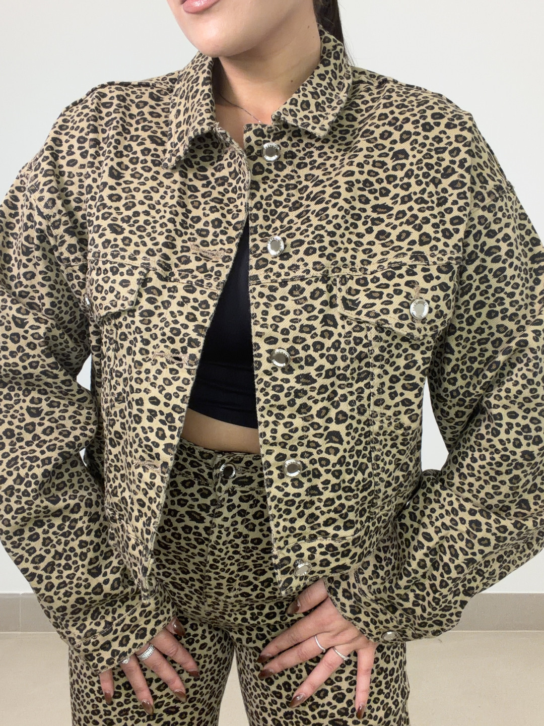 Cazadora vaquero gepardo