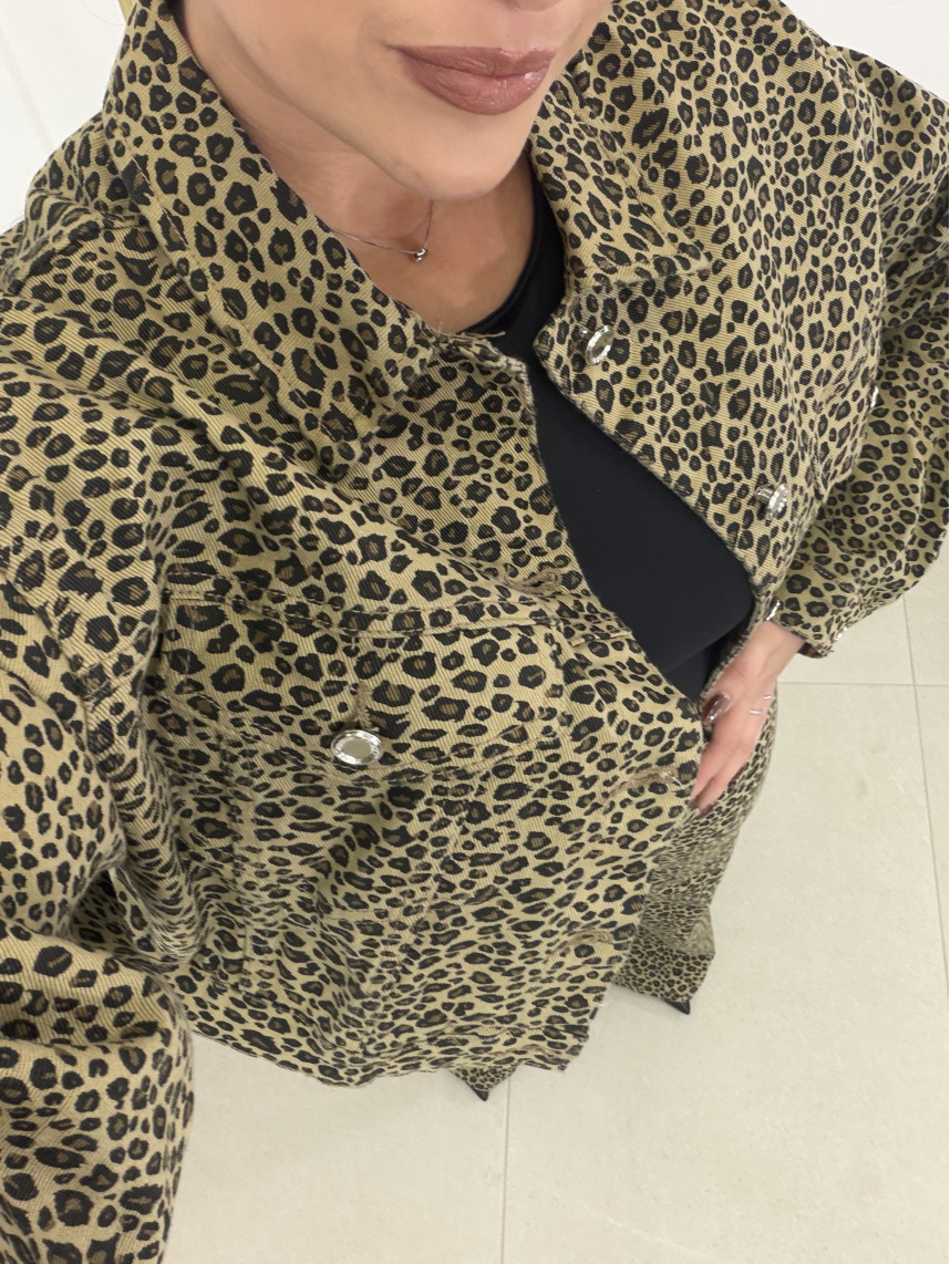 Cazadora vaquero gepardo