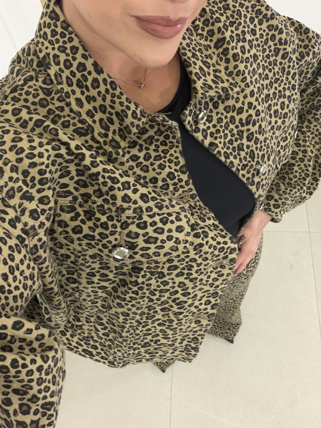 Cazadora vaquero gepardo