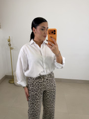 Vaquero straight leg animal print desgastado