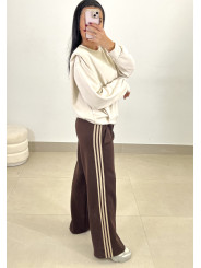 Pantalon marron felpa raya lateral beige