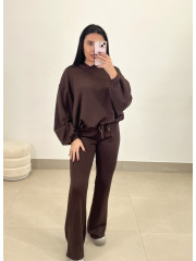 conjunto claudia marron