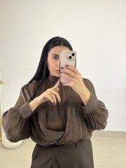 blusa crop sara marron