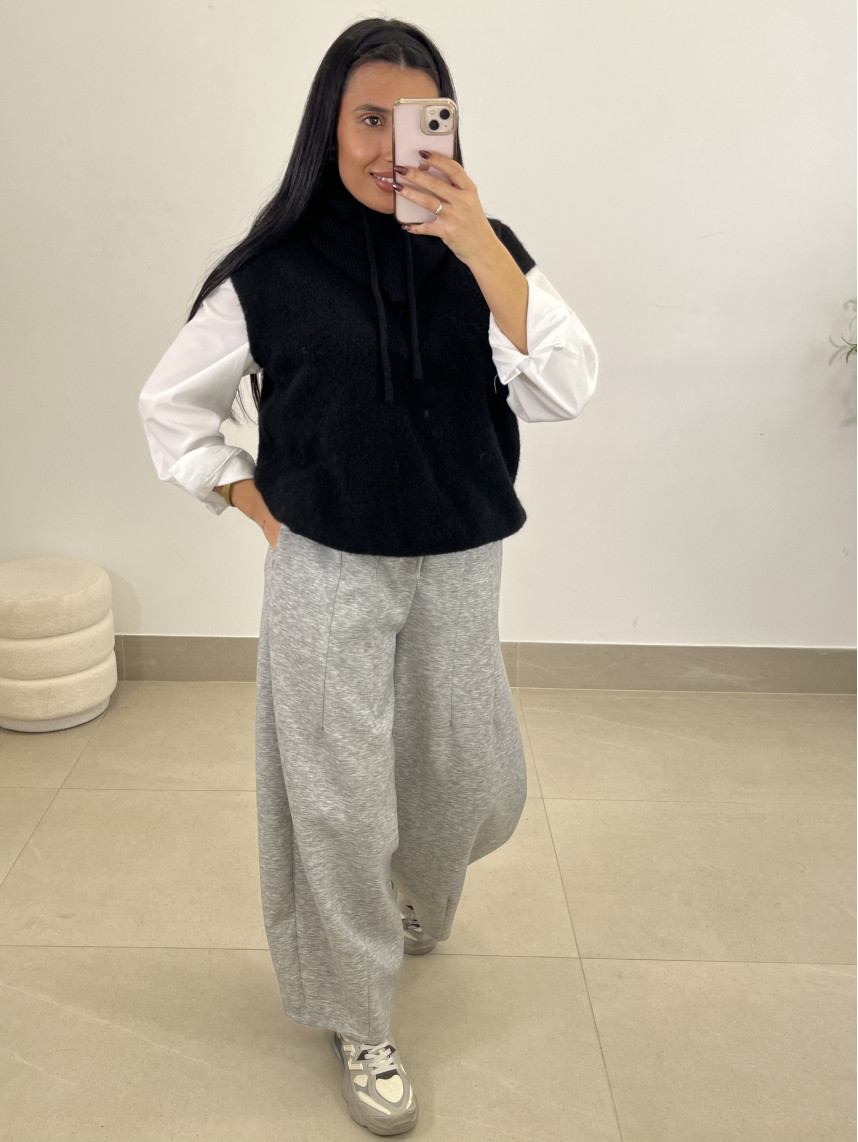 pantalon felpa tipo barrel gris