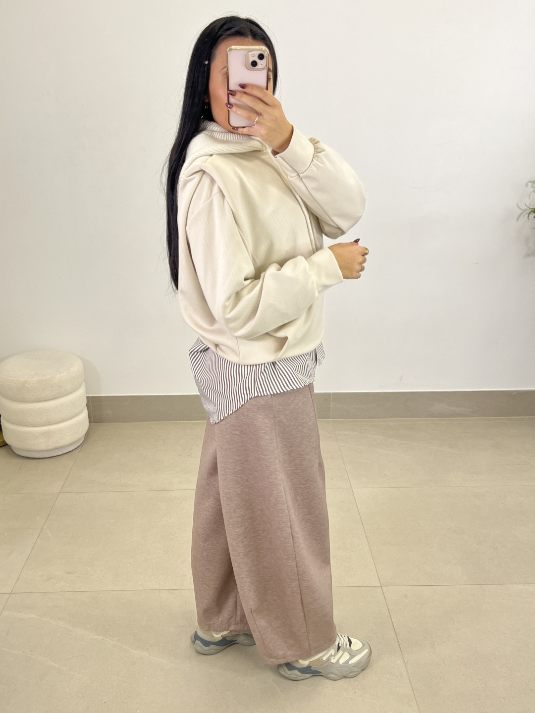 pantalon felpa tipo barrel camel