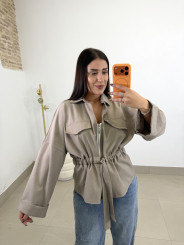 Chaqueta fruncida topo