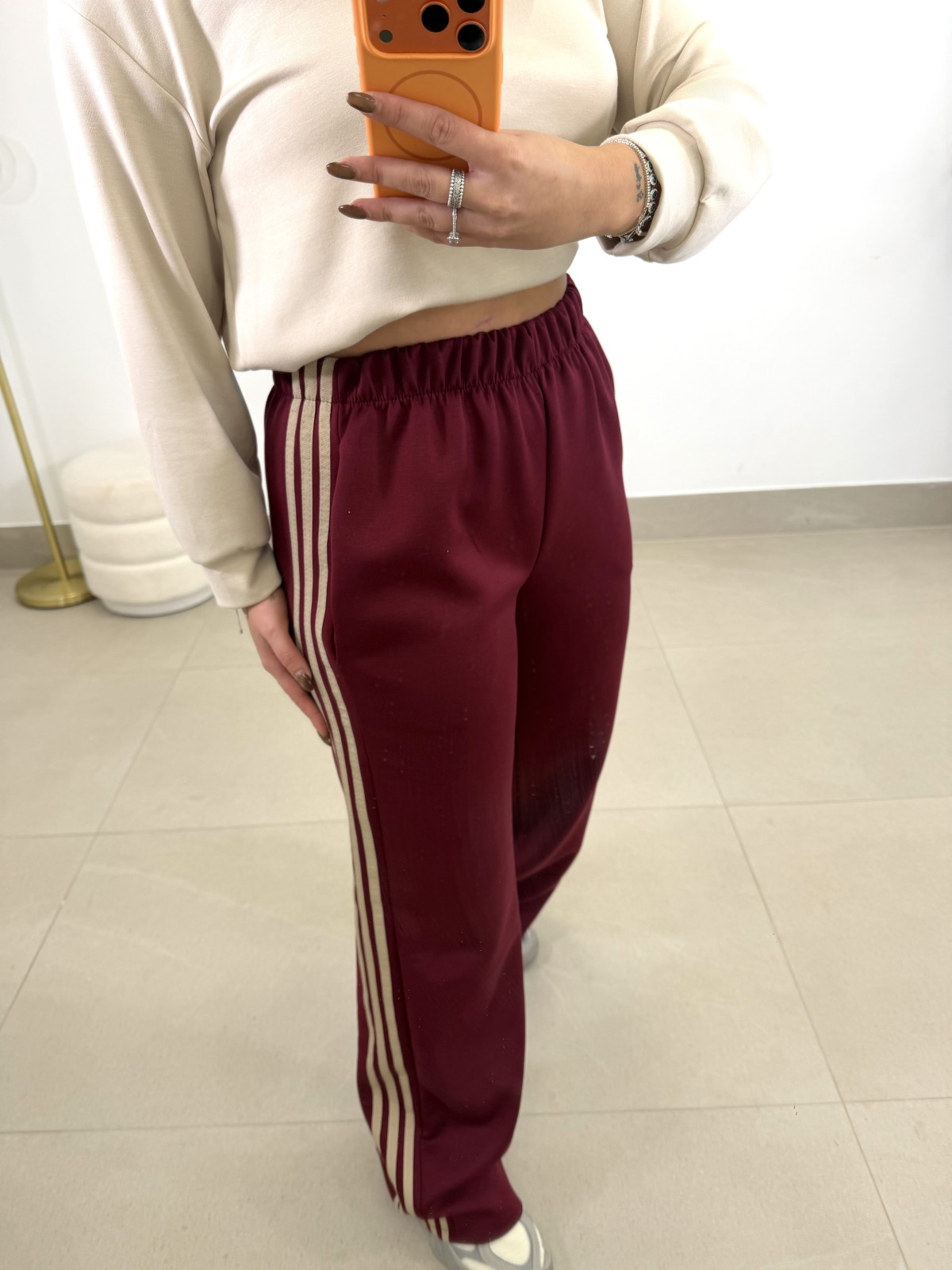 pantalon tinto felpa raya lateral beige