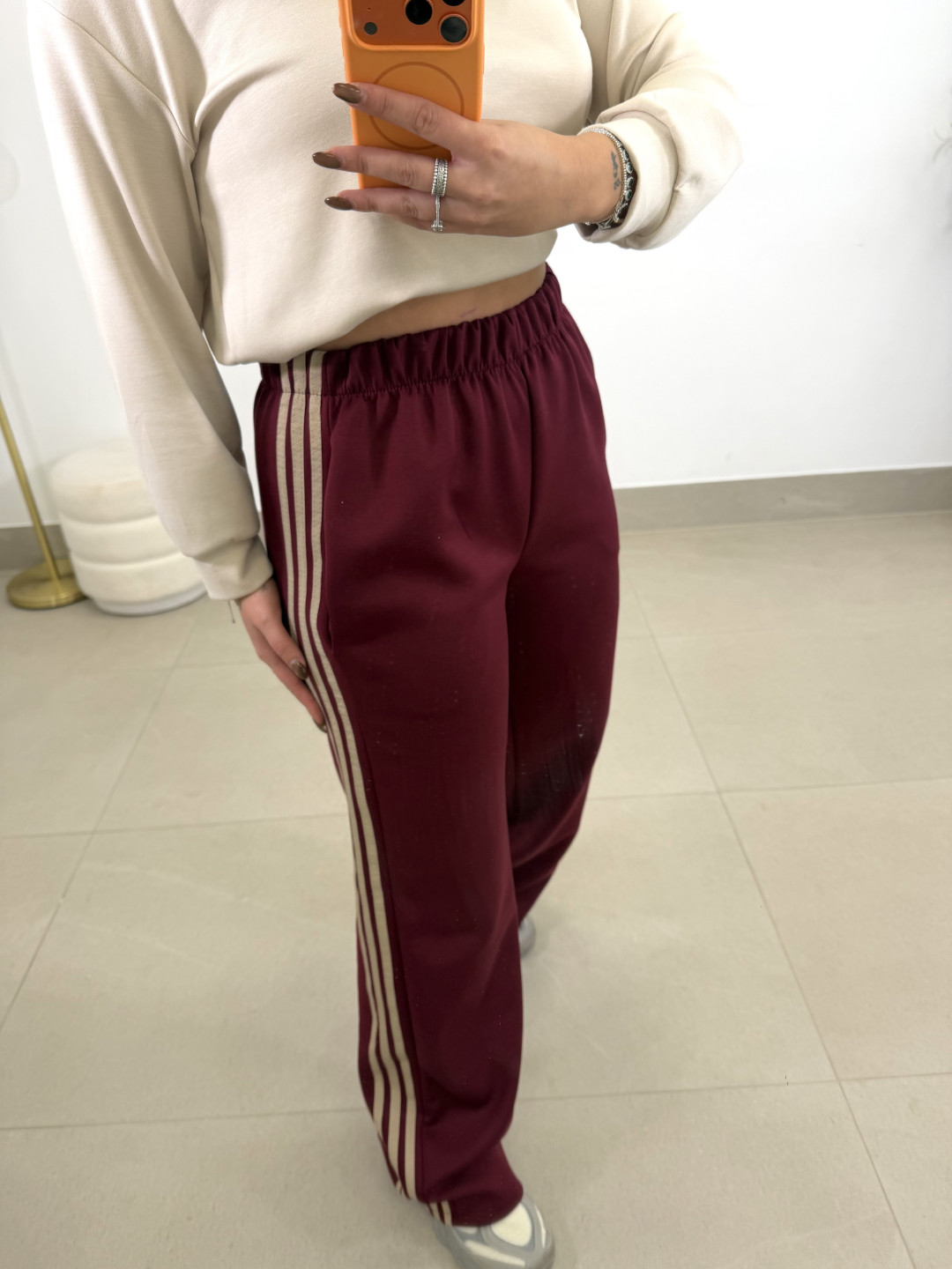 pantalon tinto felpa raya lateral beige