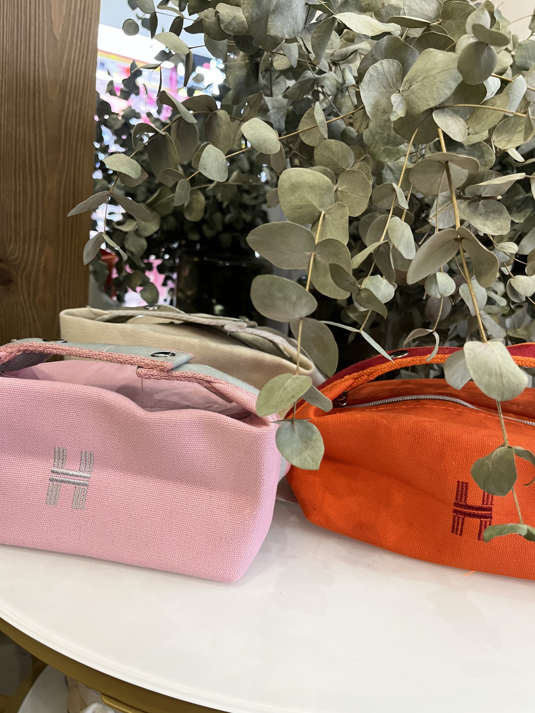 Neceser cuadrado tipo H