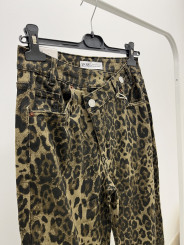 Vaquero animal print  cierre viral