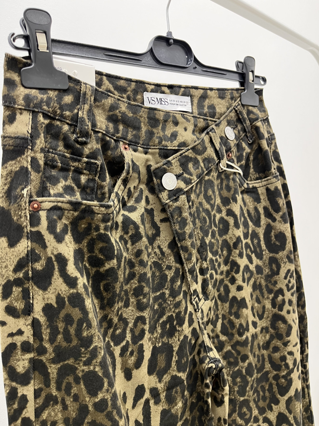 Vaquero animal print  cierre viral