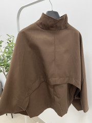 Chaqueta manga abullonada marron